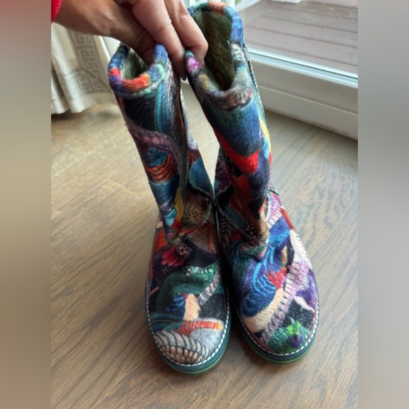 Desigual Multicolor Art Print Boots Women’s Size 37 7 Vibrant Pattern Mid-Calf - Picture 4 of 8